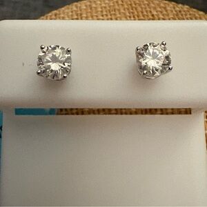 Solid Sterling Silver .85 Carat VVSD Moissanite Studs